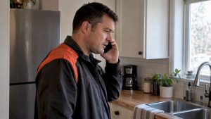 Driver listening during an MRO phone interview